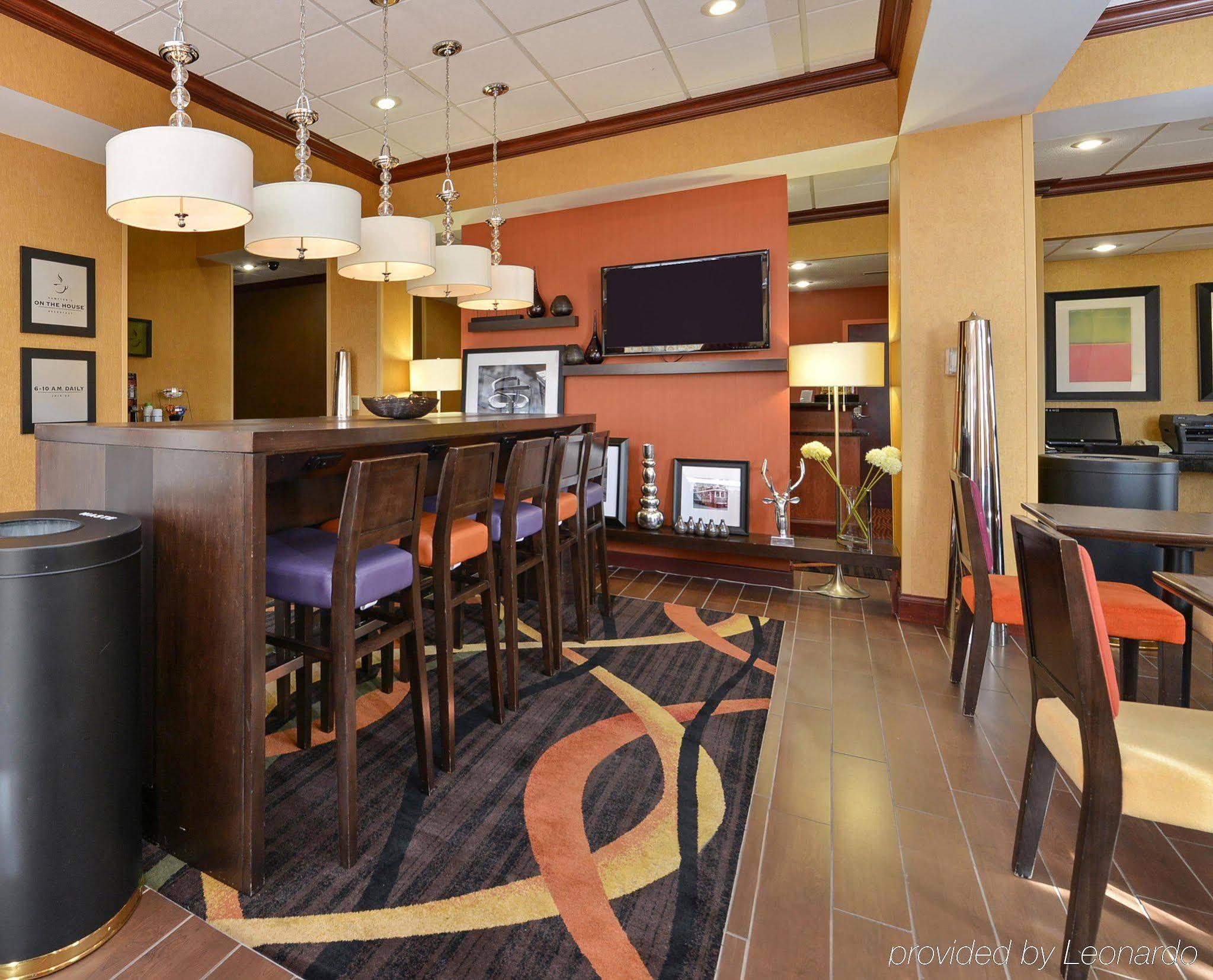 Hampton Inn Keokuk Экстерьер фото