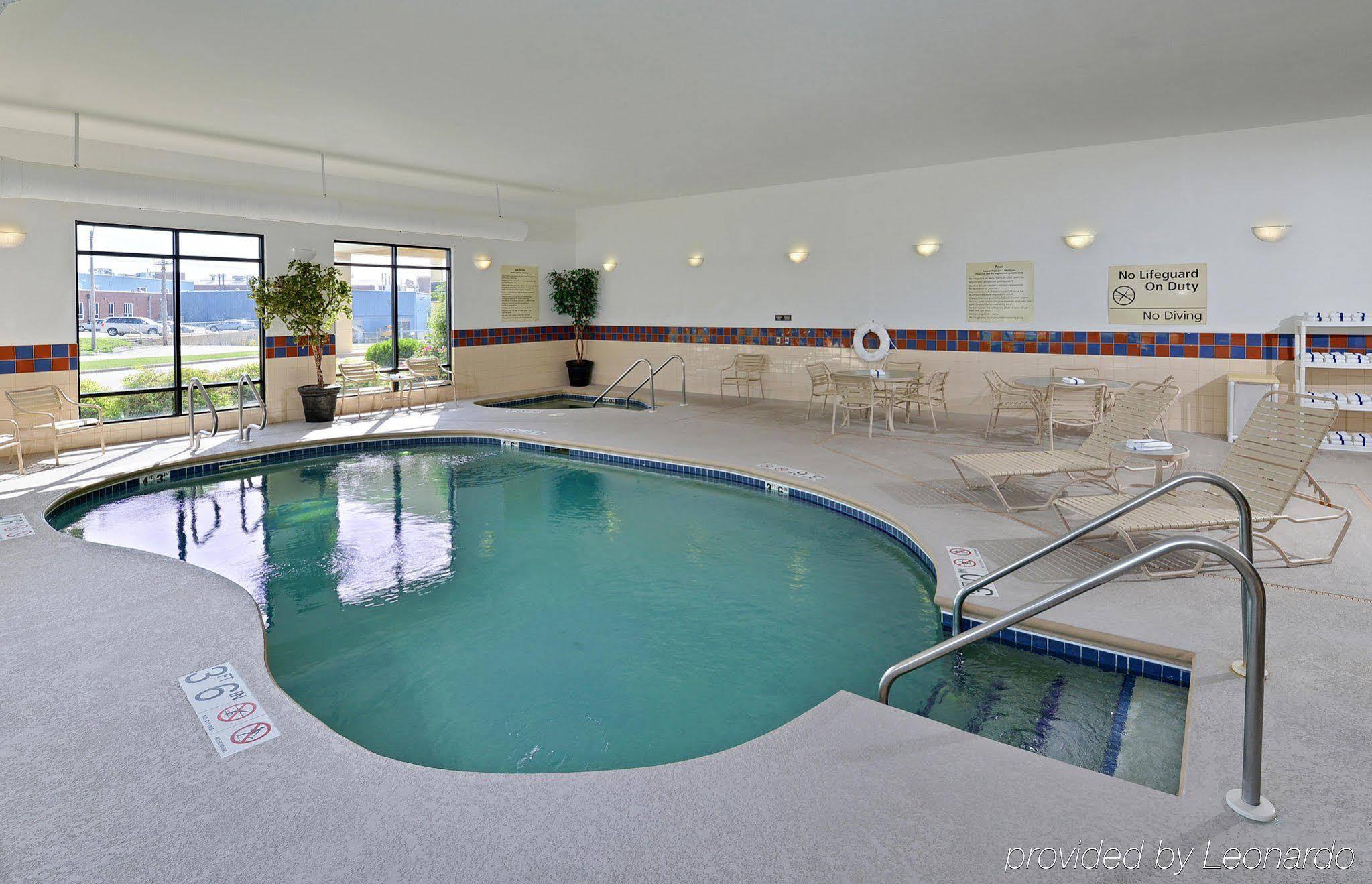 Hampton Inn Keokuk Экстерьер фото