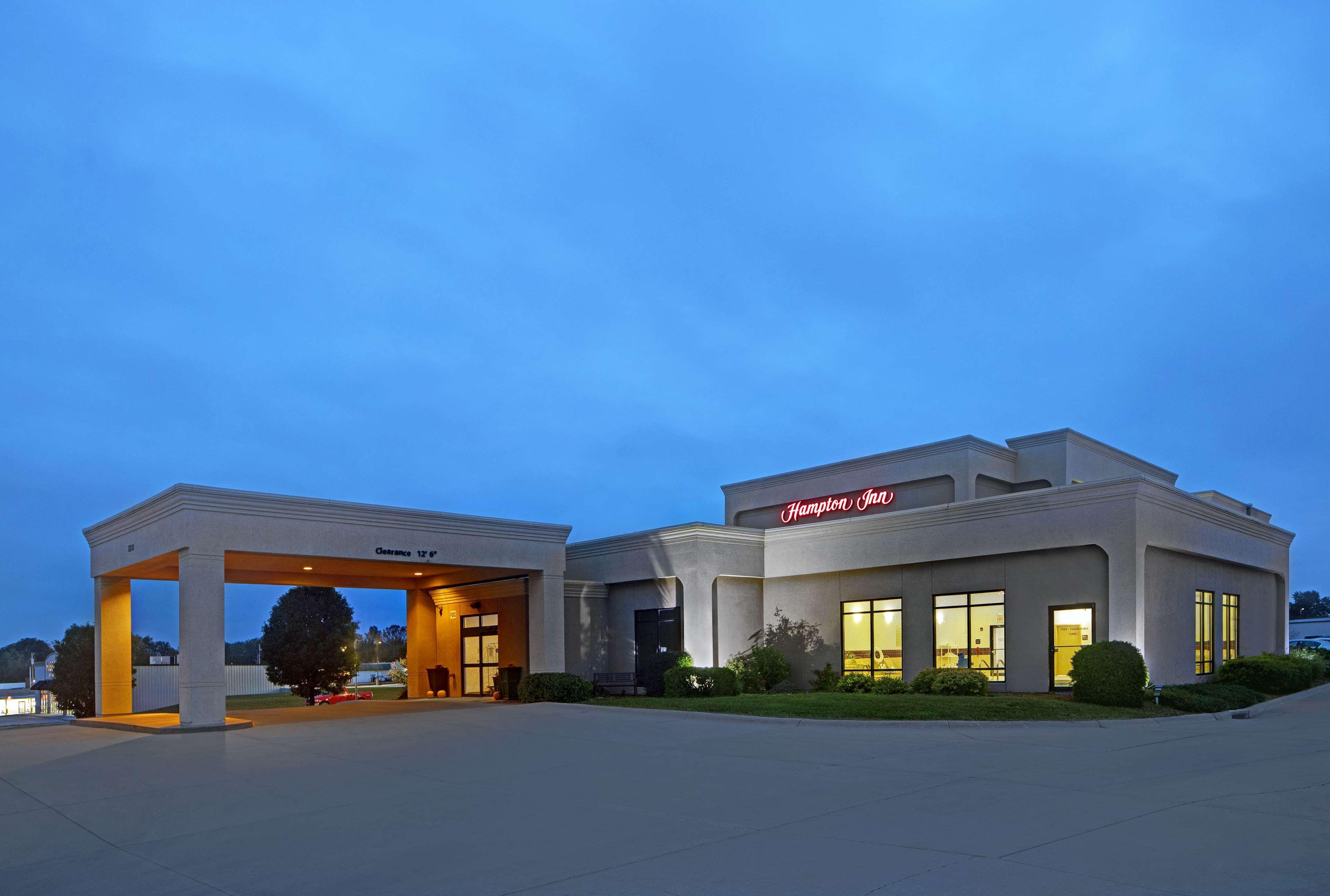 Hampton Inn Keokuk Экстерьер фото