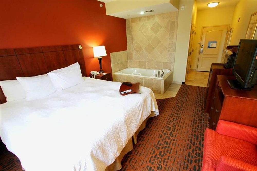 Hampton Inn Keokuk Экстерьер фото