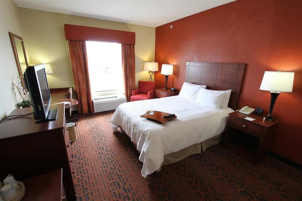 Hampton Inn Keokuk Номер фото